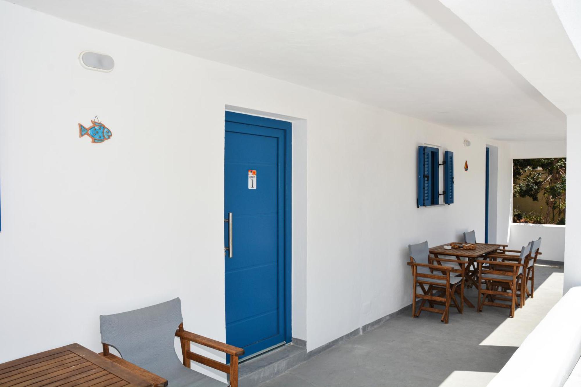 Thea Apartments Emporeios  Экстерьер фото